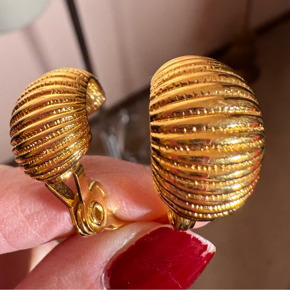 Monet Vintage 1990’s oversized gold textured wide half hoop clip earrings